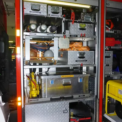 p1010378web.jpg
